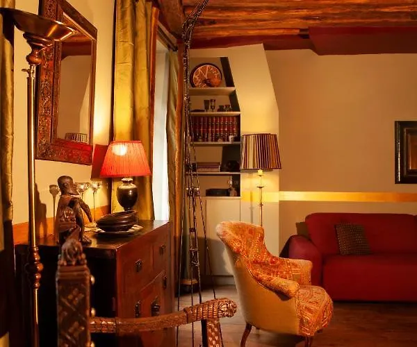 Le Marais Chic Ac