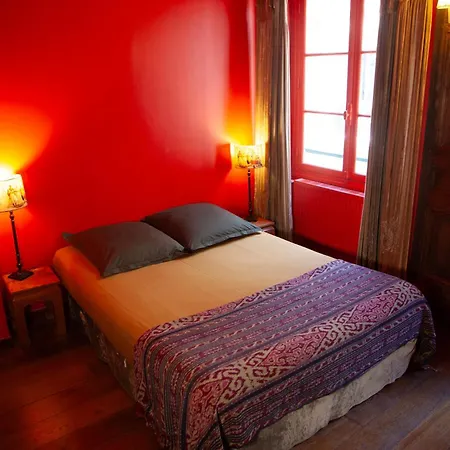 Le Marais Chic Ac
